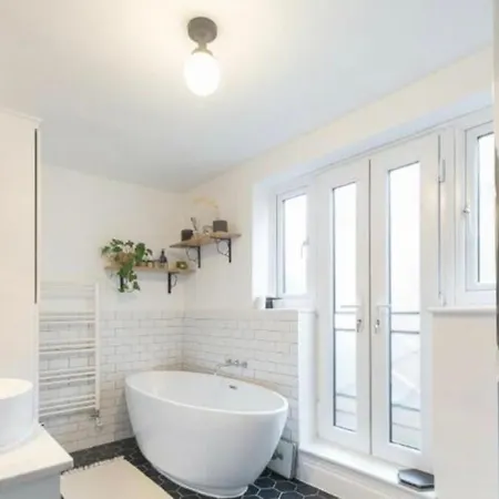 Stylish Rental House Se16 Londra Esterno foto